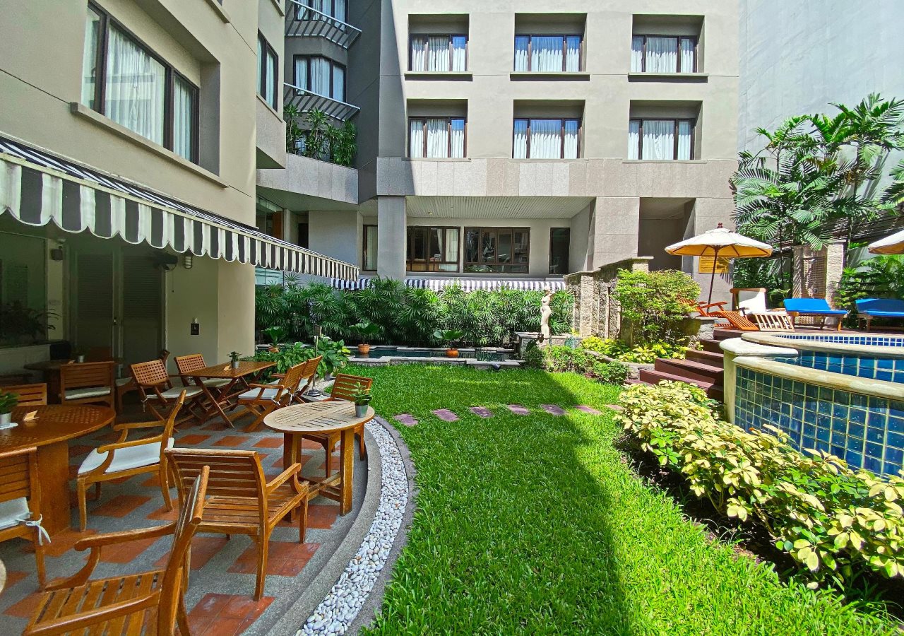 Silom Serene 24