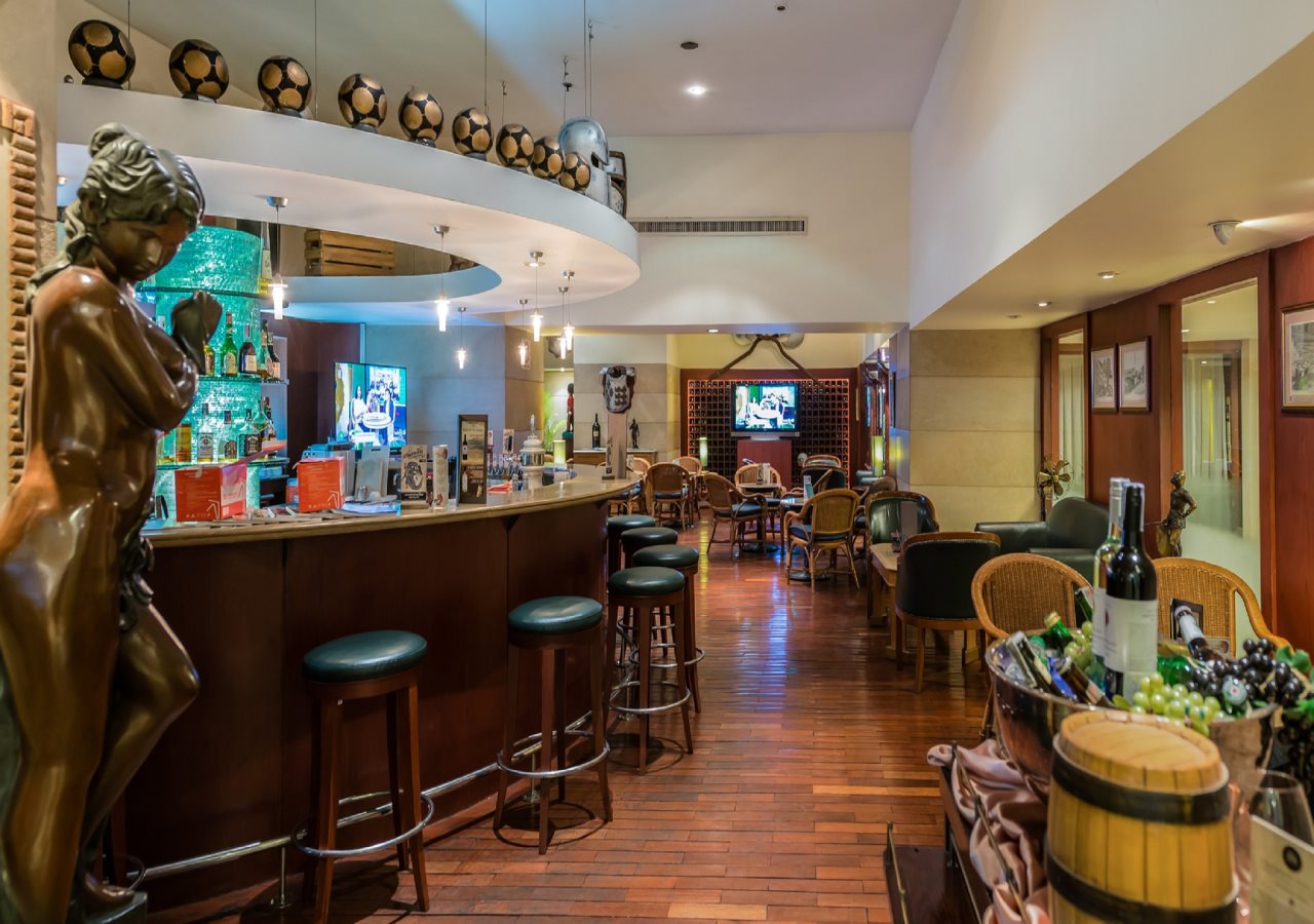 Arnoma Grand Bangkok 12