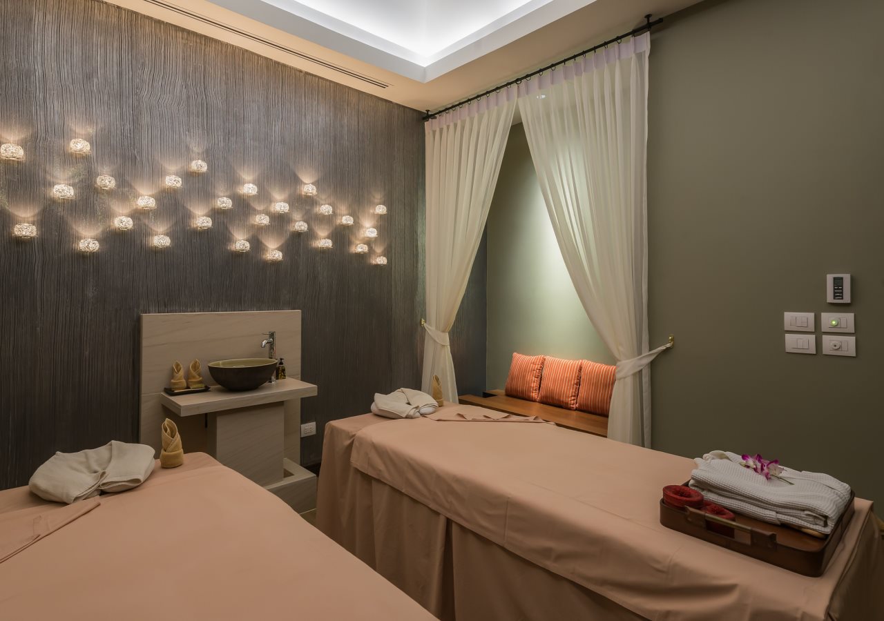 Arnoma Grand Bangkok 13