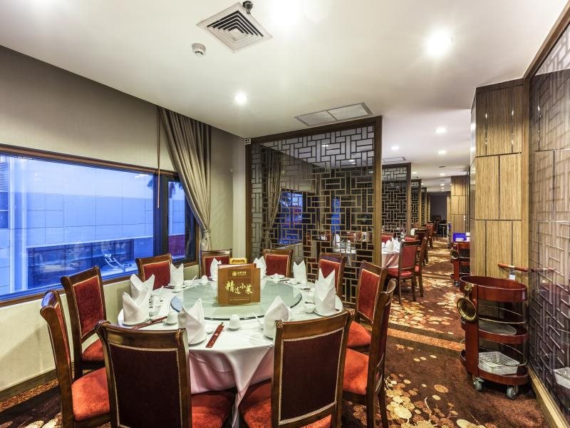 Arnoma Grand Bangkok 24
