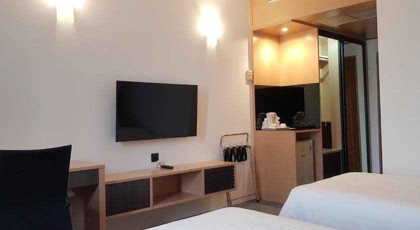 Ariston 8