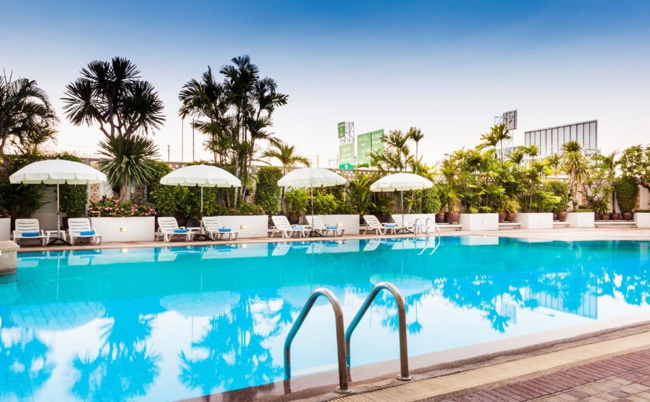 Bangkok Palace 18