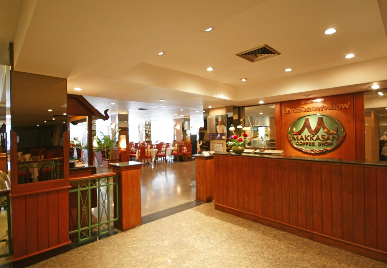 Bangkok Palace 24
