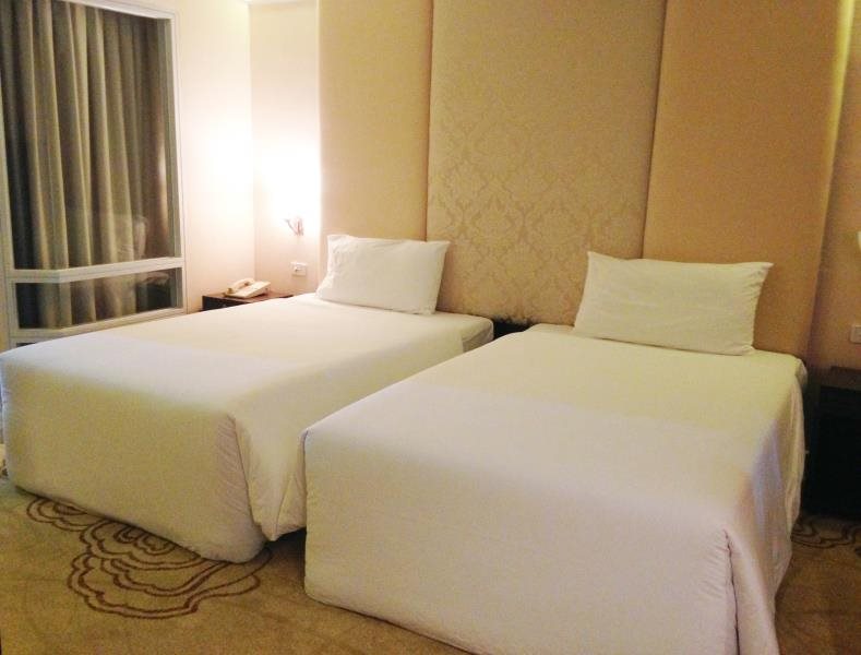 Miracle Grand Convention Hotel 11