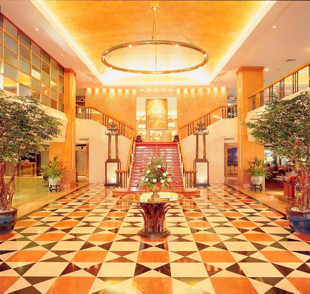 Indra Regent 22