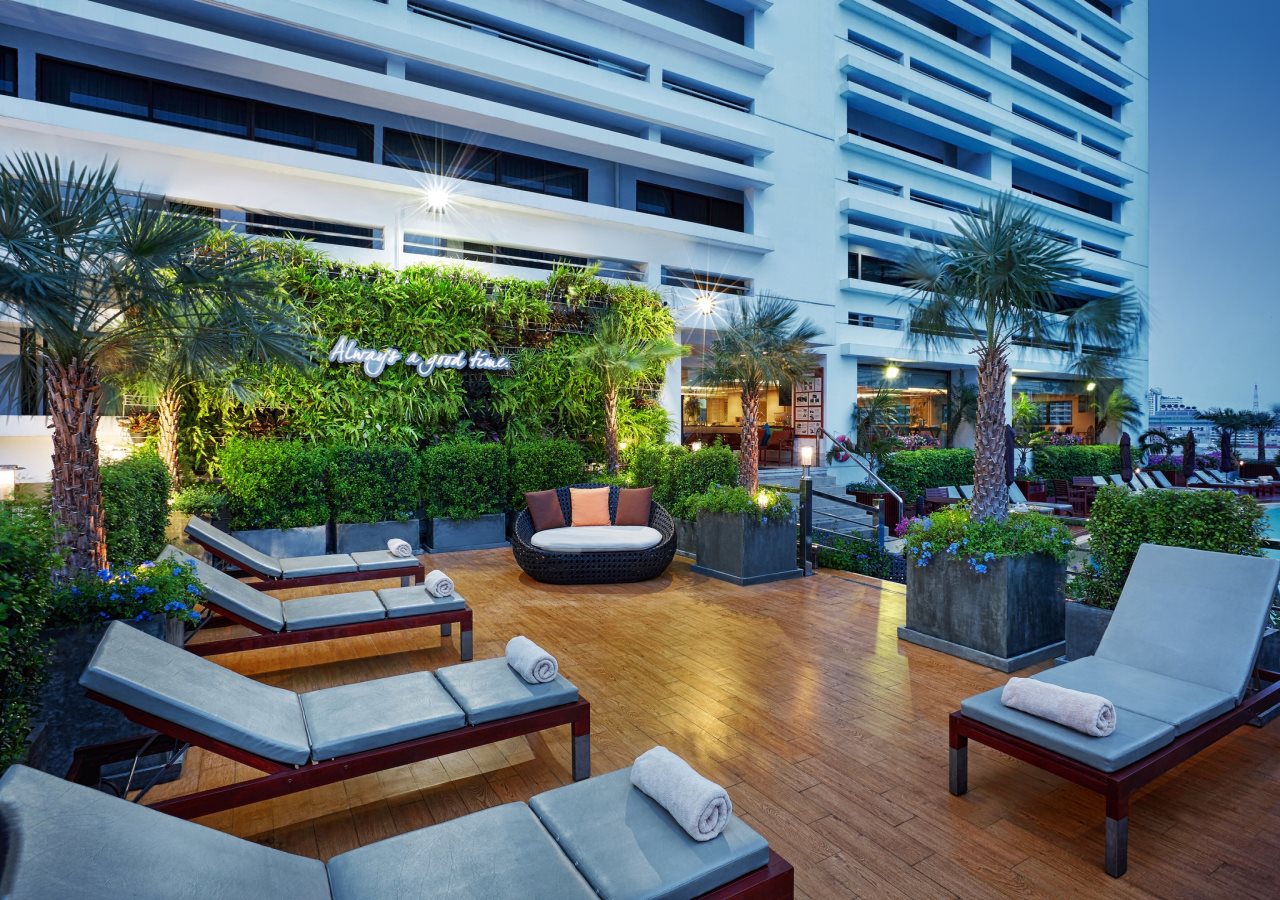 Centre Point Plus Hotel Silom 17