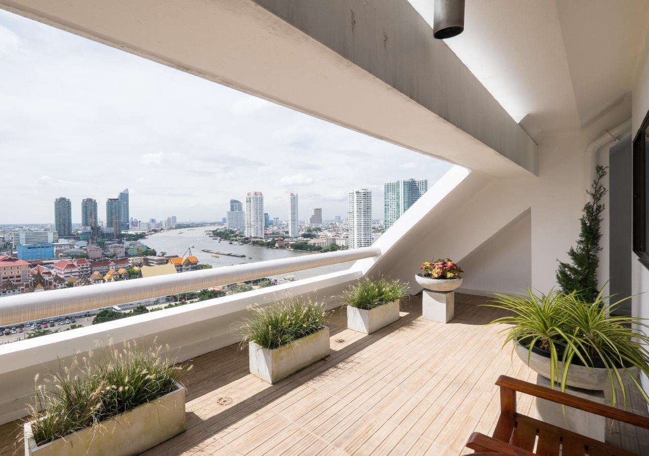 Centre Point Plus Hotel Silom 9
