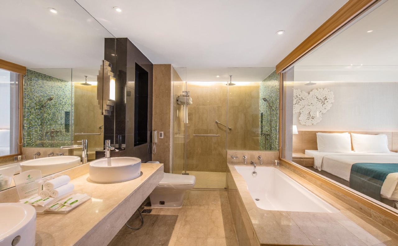 Holiday Inn Bangkok 16