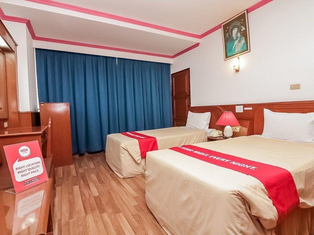Elizabeth Hotel 11