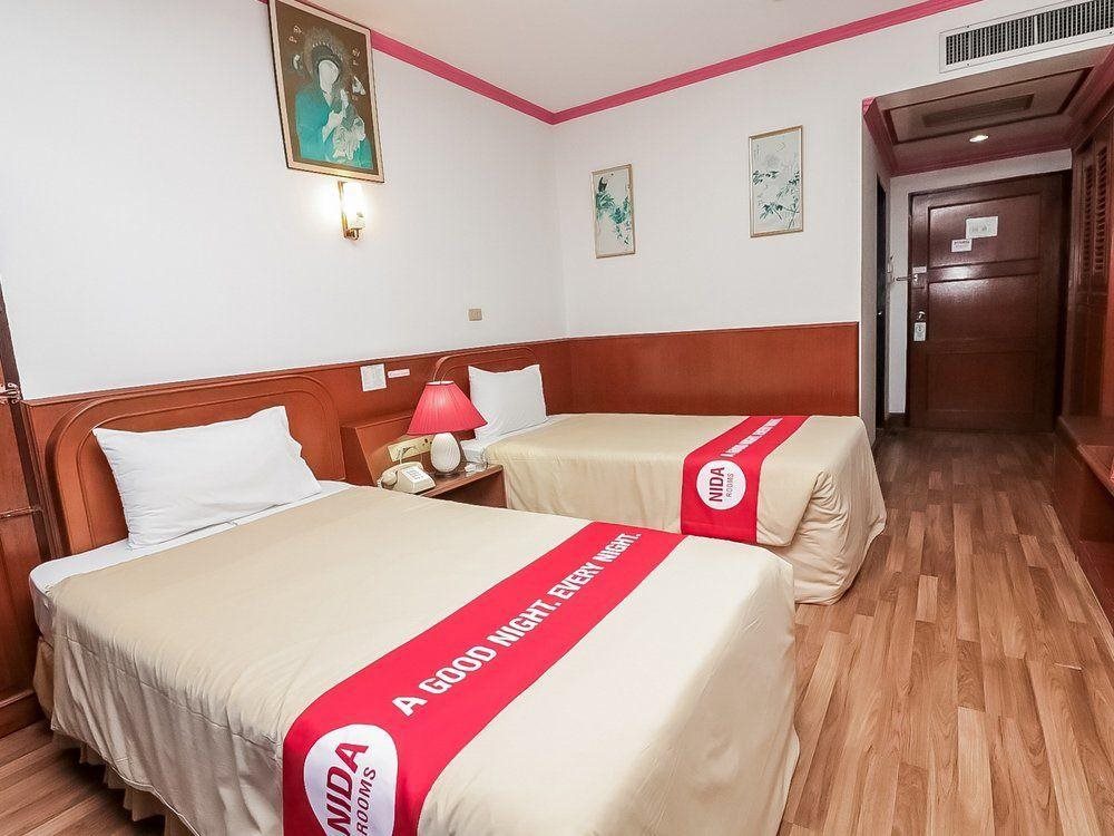 Elizabeth Hotel 7