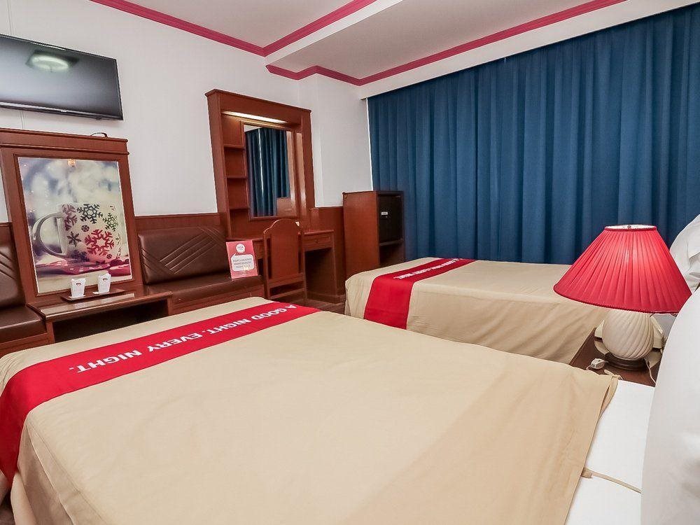Elizabeth Hotel 9