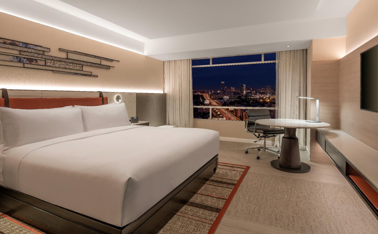 Double Tree by Hilton Bangkok Ploenchit 1