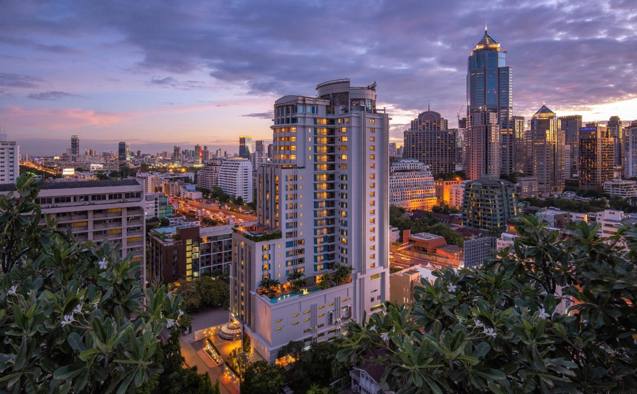 Double Tree by Hilton Bangkok Ploenchit 8