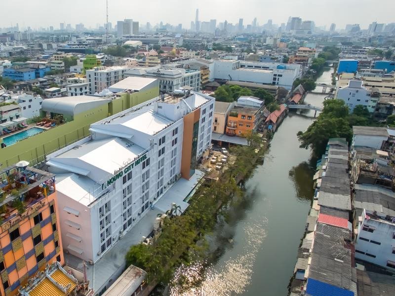 Nouvo City Hotel 19