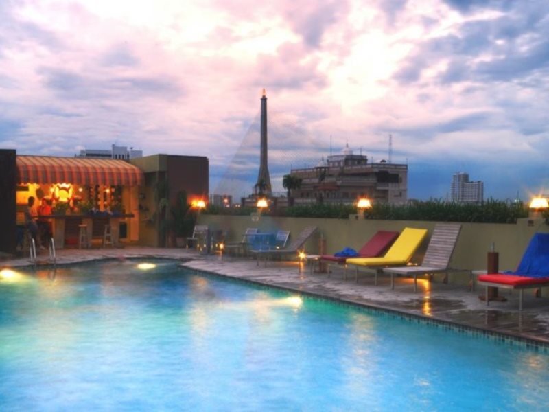 Nouvo City Hotel 8