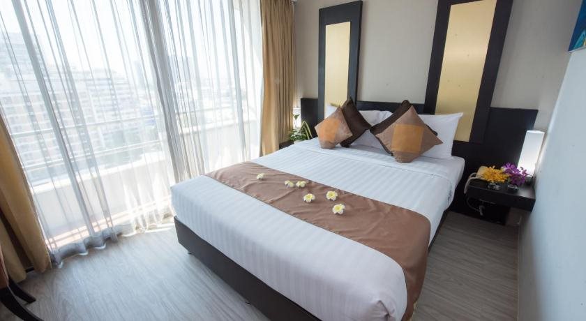 Gold Orchid Bangkok 2