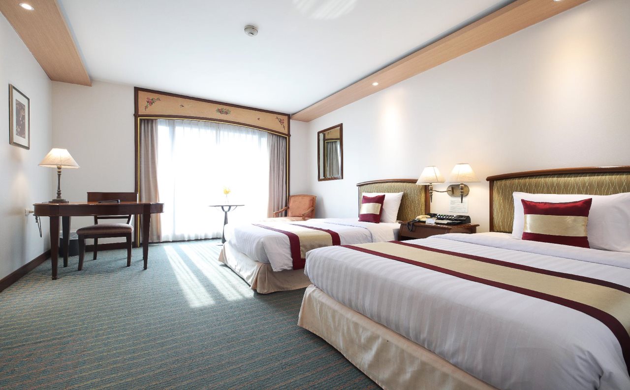 The Royal City Hotel 19