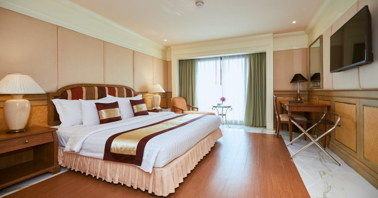 The Royal City Hotel 20