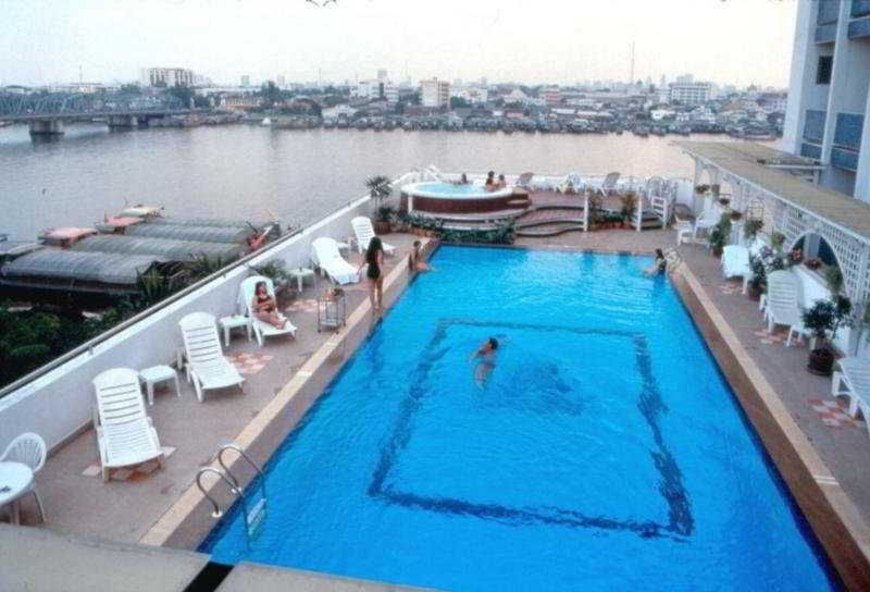 Riverside Bangkok Hotel 2