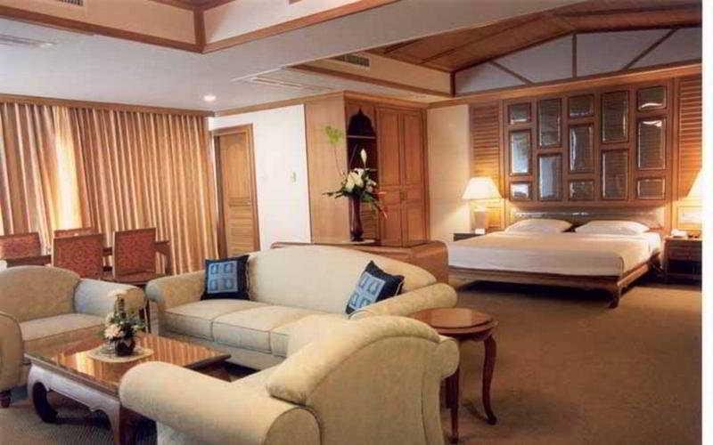 Riverside Bangkok Hotel 4