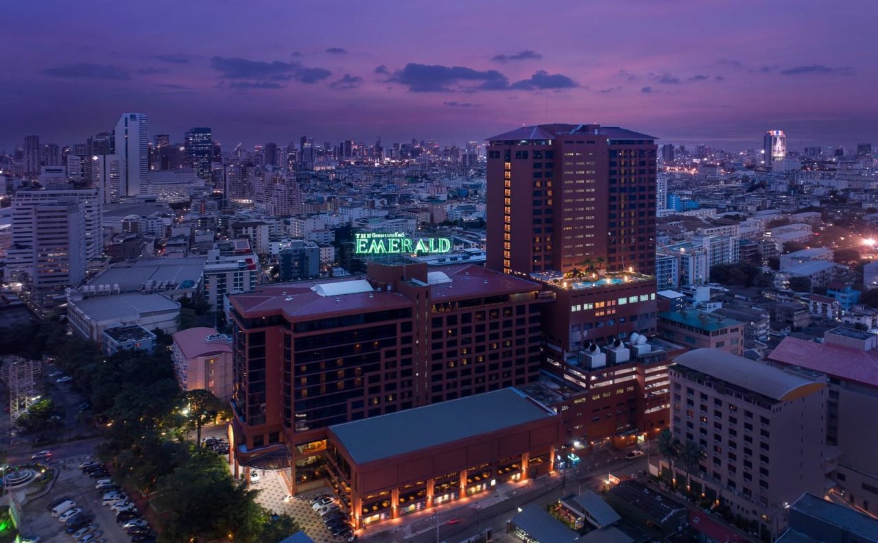 Emerald 7