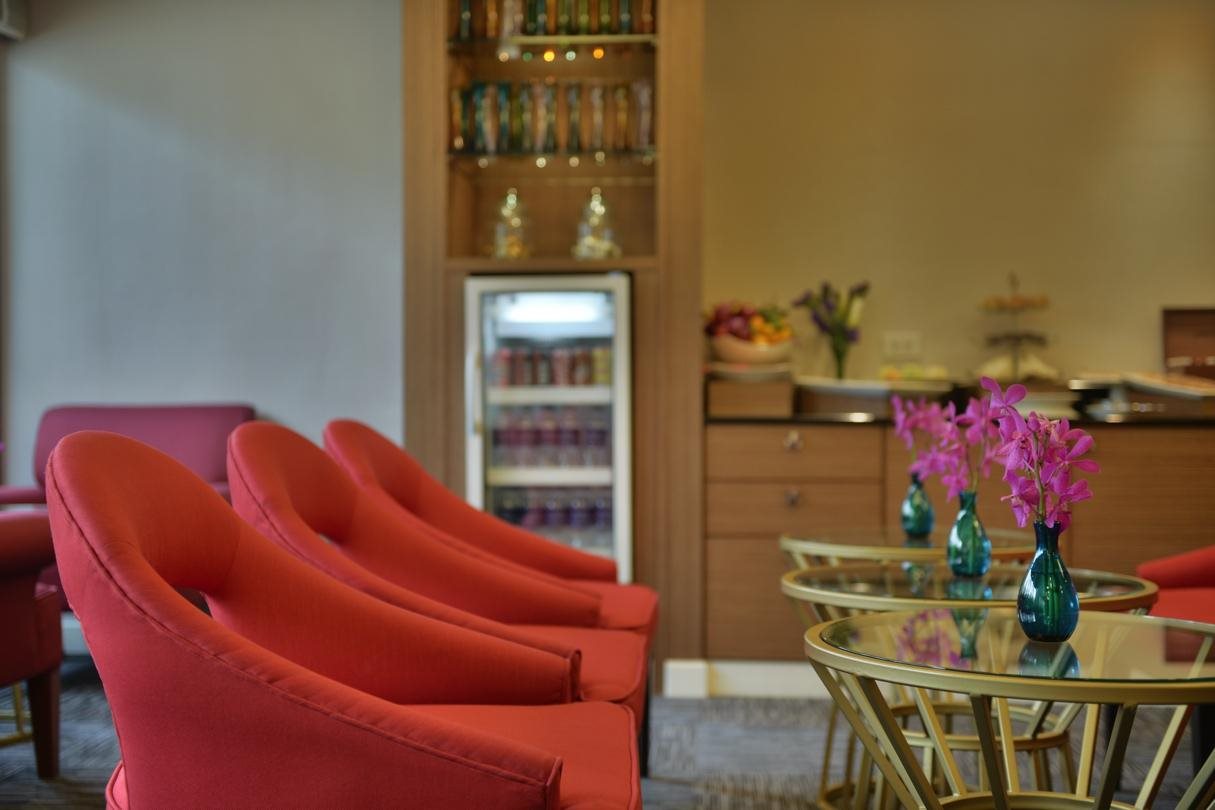 Centre Point Plus Hotel Pratunam 11