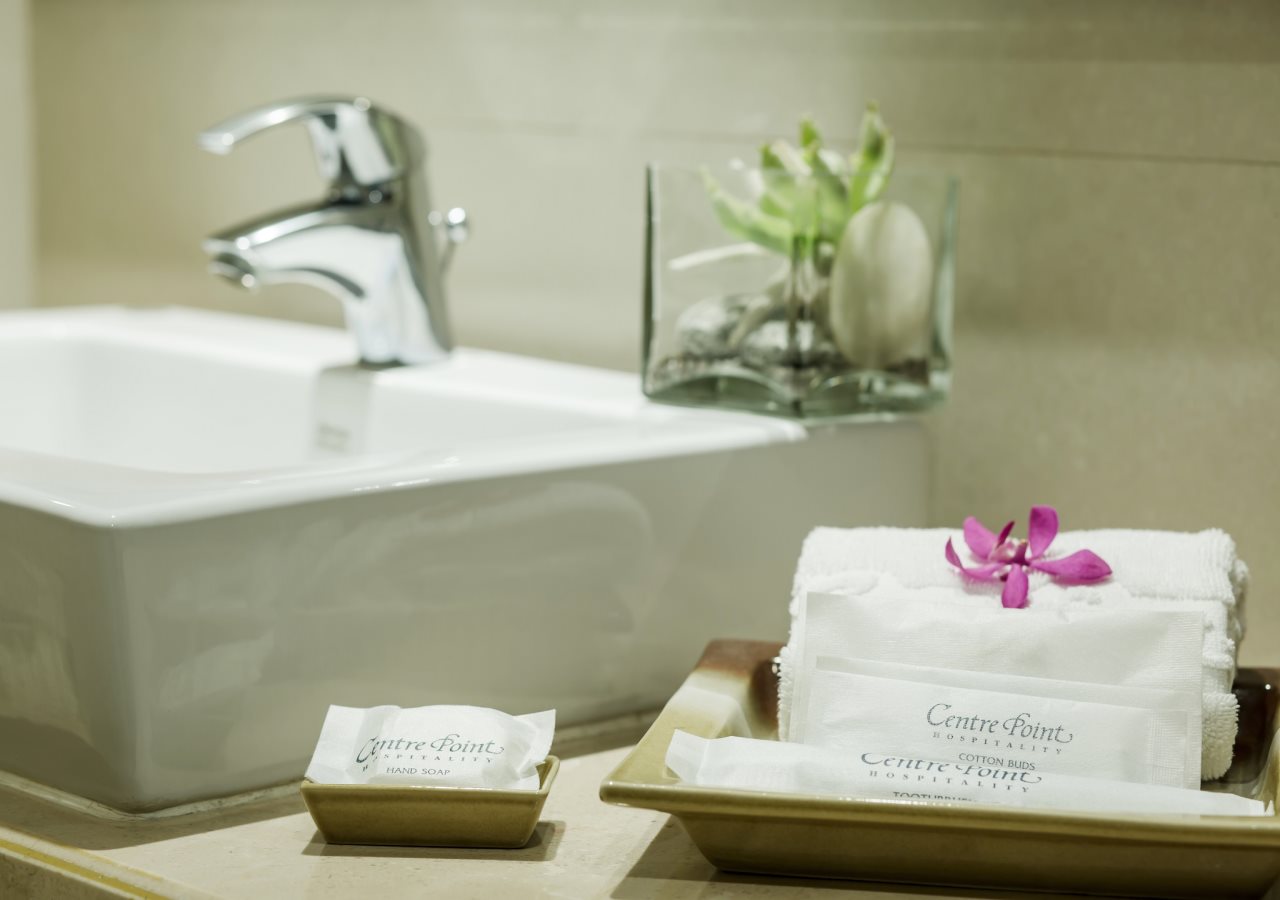 Centre Point Plus Hotel Pratunam 15