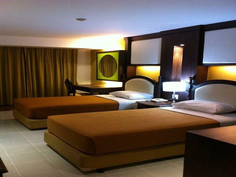 Ebina House 20