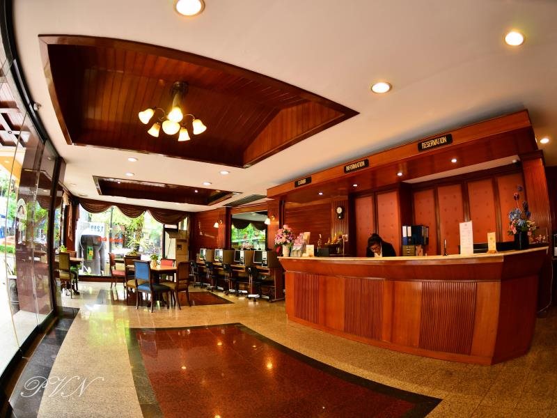 Silom Village Inn 16