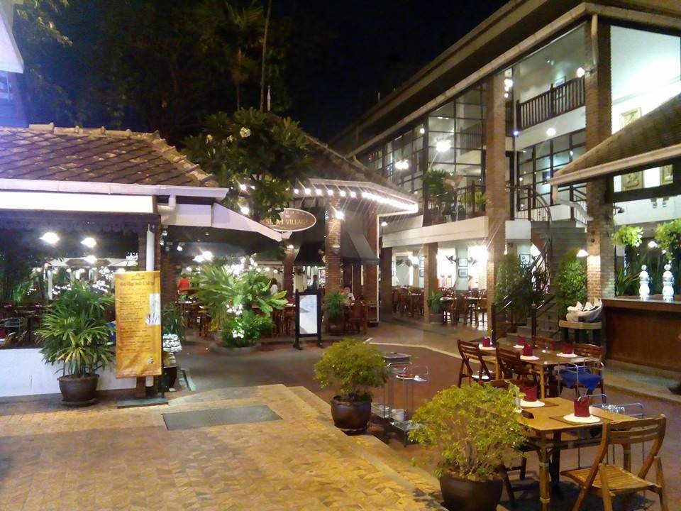 Silom Village Inn 2