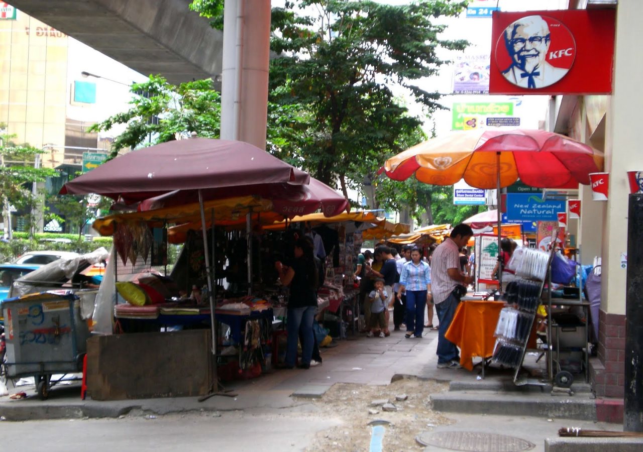 Silom Village Inn 20
