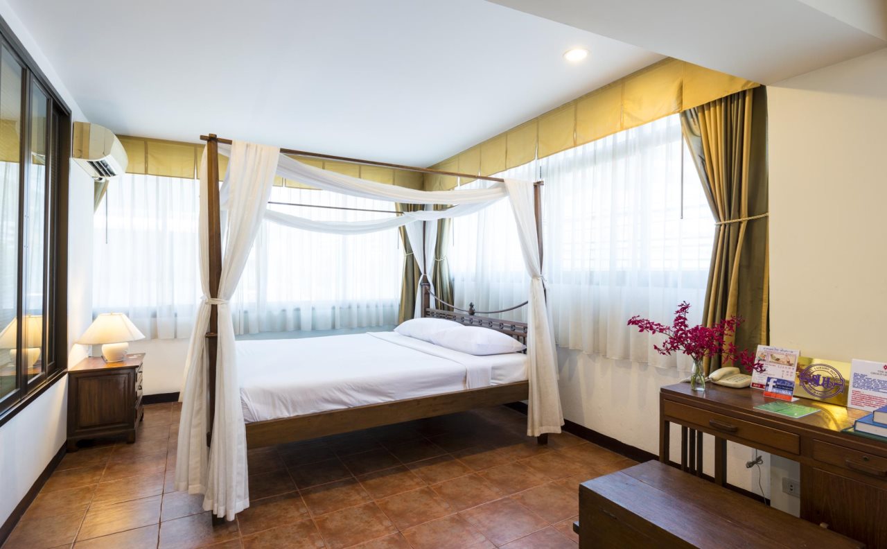 Best Bangkok House 8