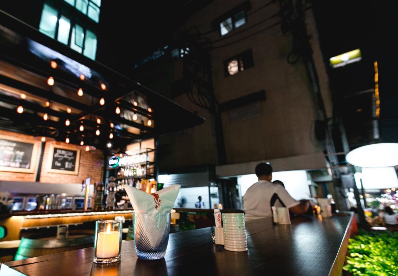 Adelphi Suites Bangkok 22