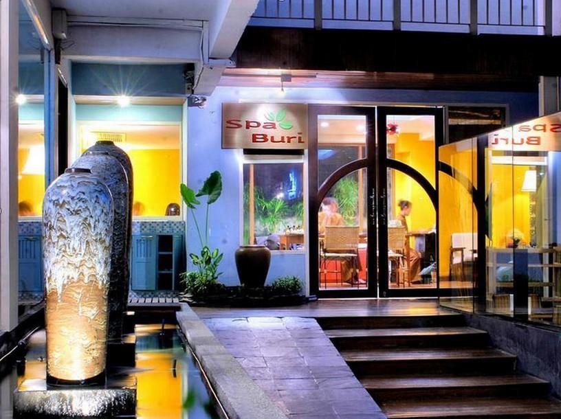The Residence Rajtaevee Hotel 1