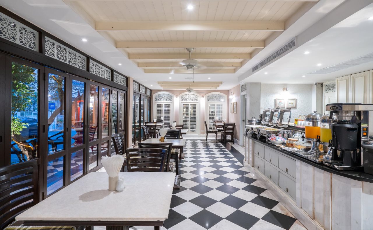 La Petite Salil Sukhumvit 8 17