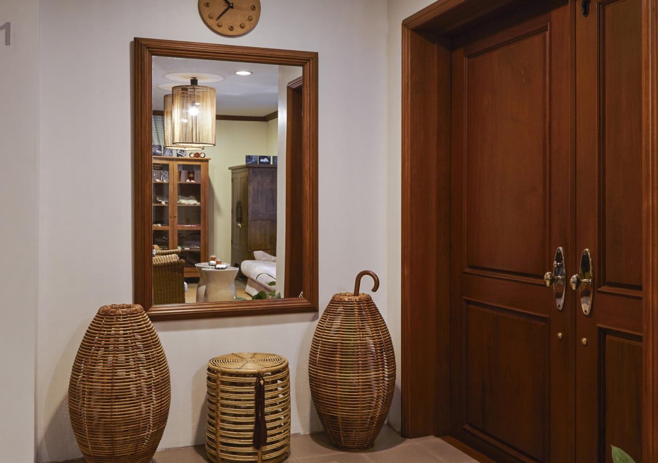 NT Place Sukhumvit Suites 15