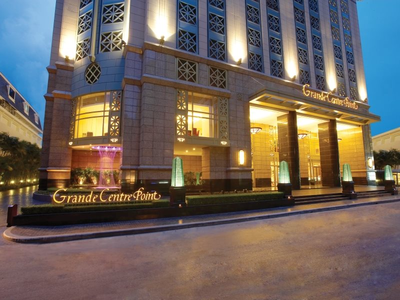 Grande Centre Point Ratchadamri Bangkok 10