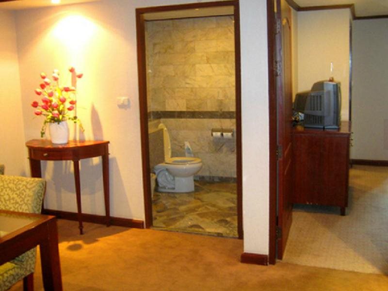 Tinidee Hotel At Bangkok Golf Club 5