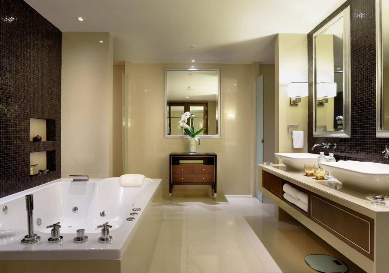 Hilton Bangkok Grande Asoke 6