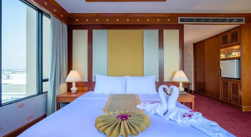 Alexander Hotel Bangkok 3