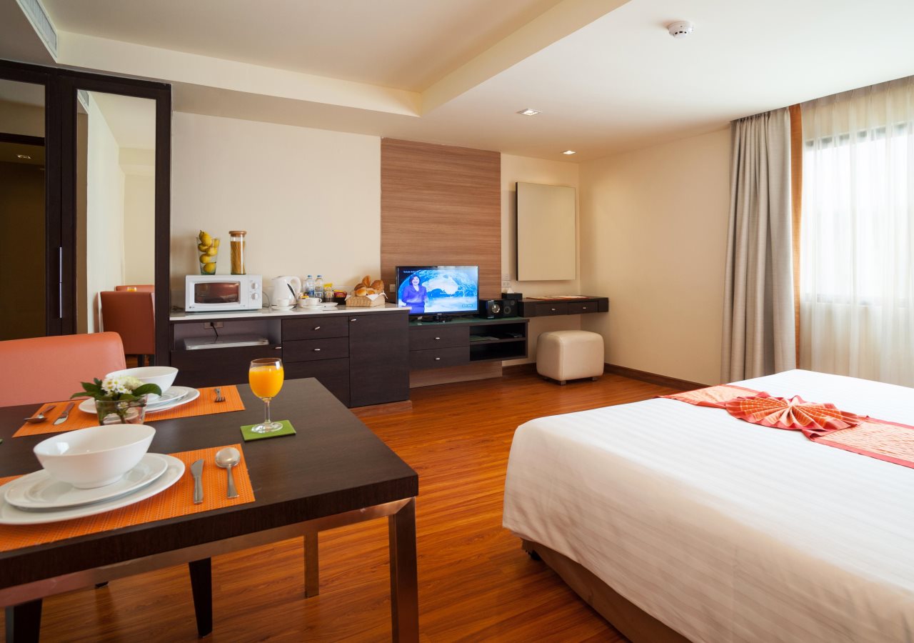 Aspen Suites Sukhumvit 2 Bangkok Hotel by Compass Hospitality 15
