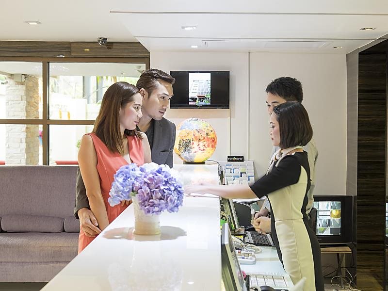 Aspen Suites Sukhumvit 2 Bangkok Hotel by Compass Hospitality 3