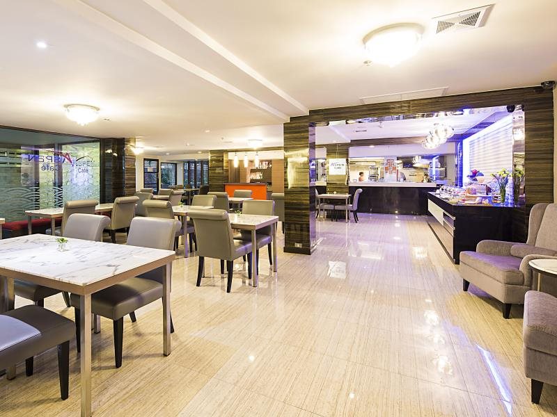 Aspen Suites Sukhumvit 2 Bangkok Hotel by Compass Hospitality 7
