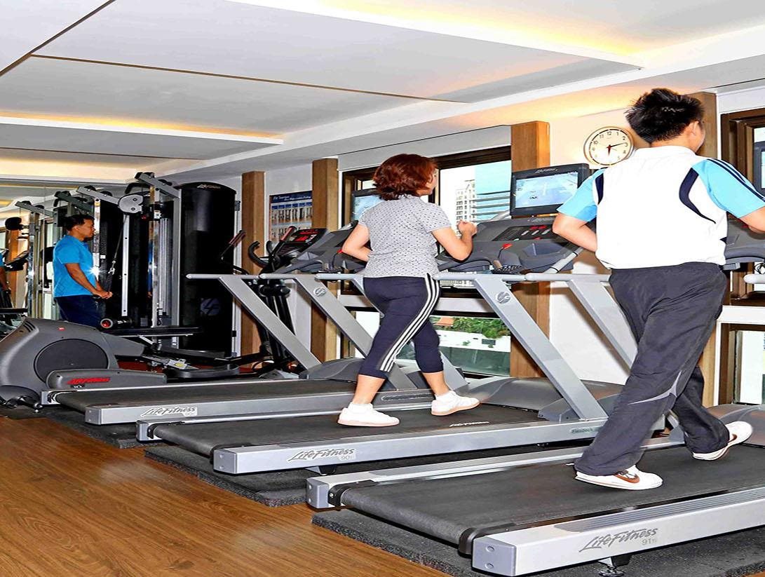 Radisson Hotel Chateau de Bangkok 12