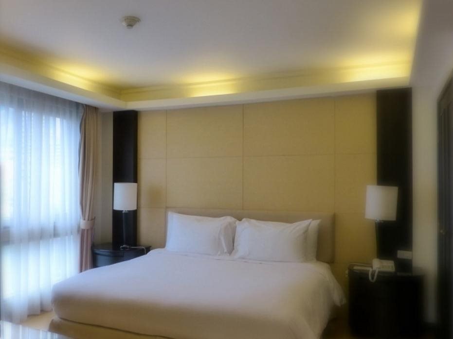 Radisson Hotel Chateau de Bangkok 23