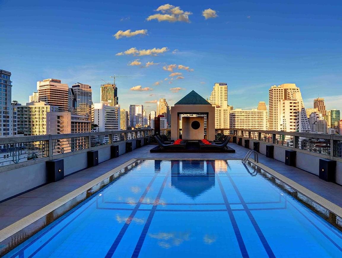 Radisson Hotel Chateau de Bangkok 4