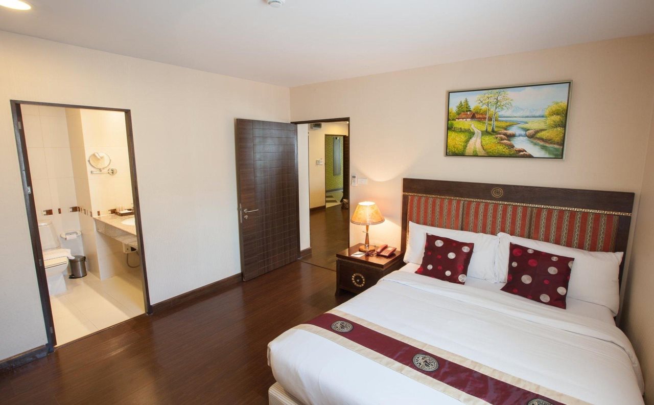MAC Boutique Suites 13