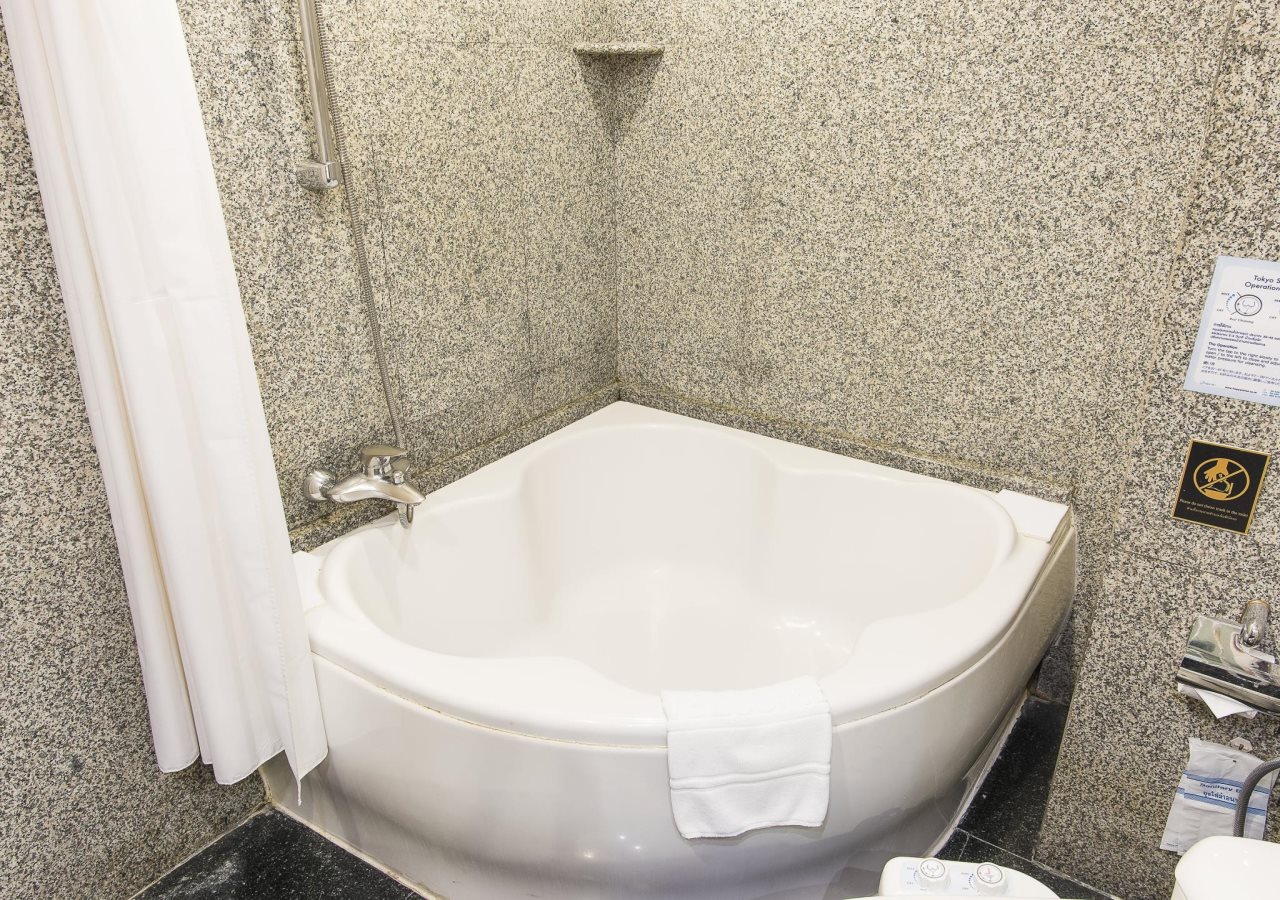 Majestic Suites 21