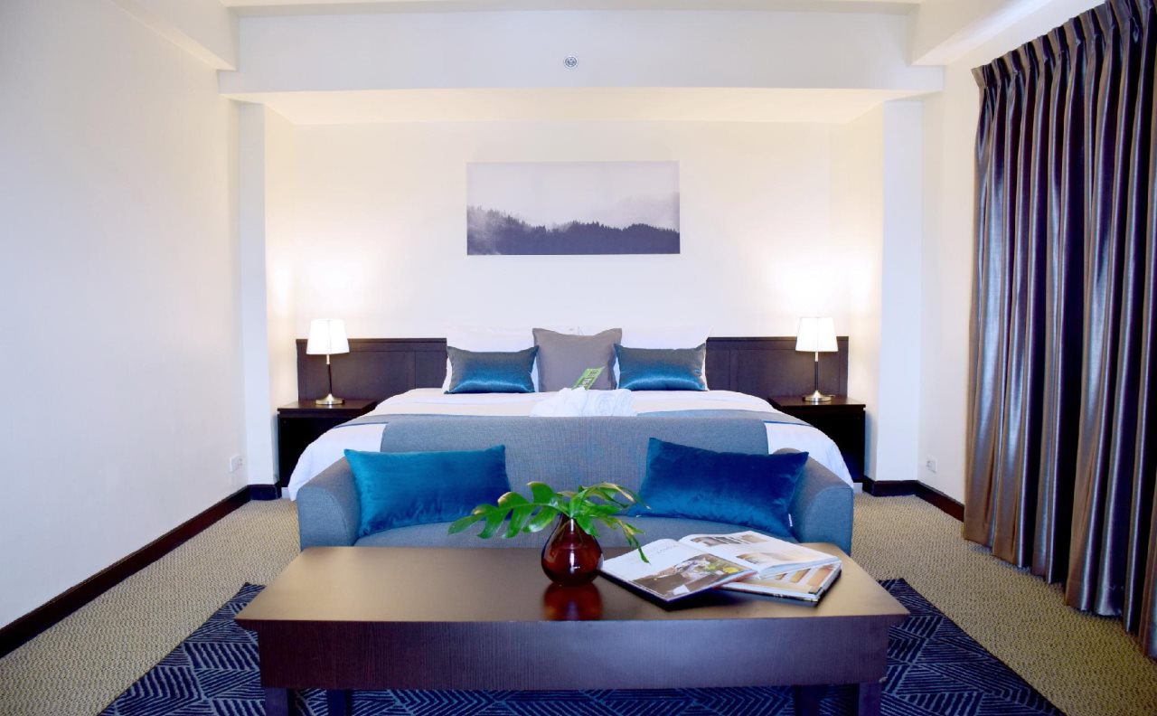 The Color Living 21