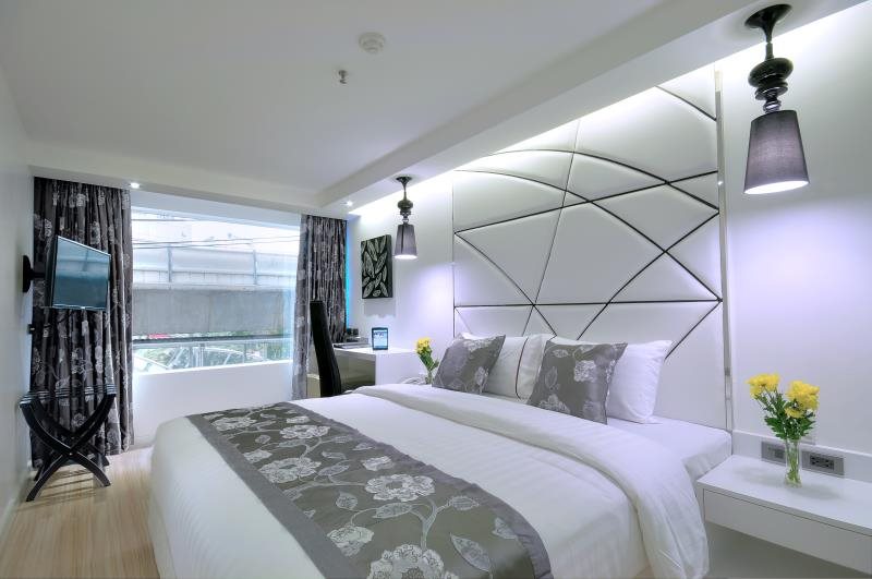 S Sukhumvit Suites 2